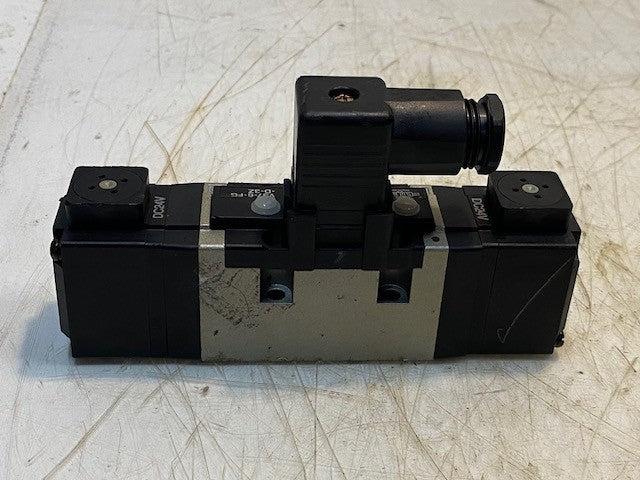 SMC UKL Jaico Pneumatic Port Solenoid Control Valve VS7-6-FG-D-3Z | DC24V