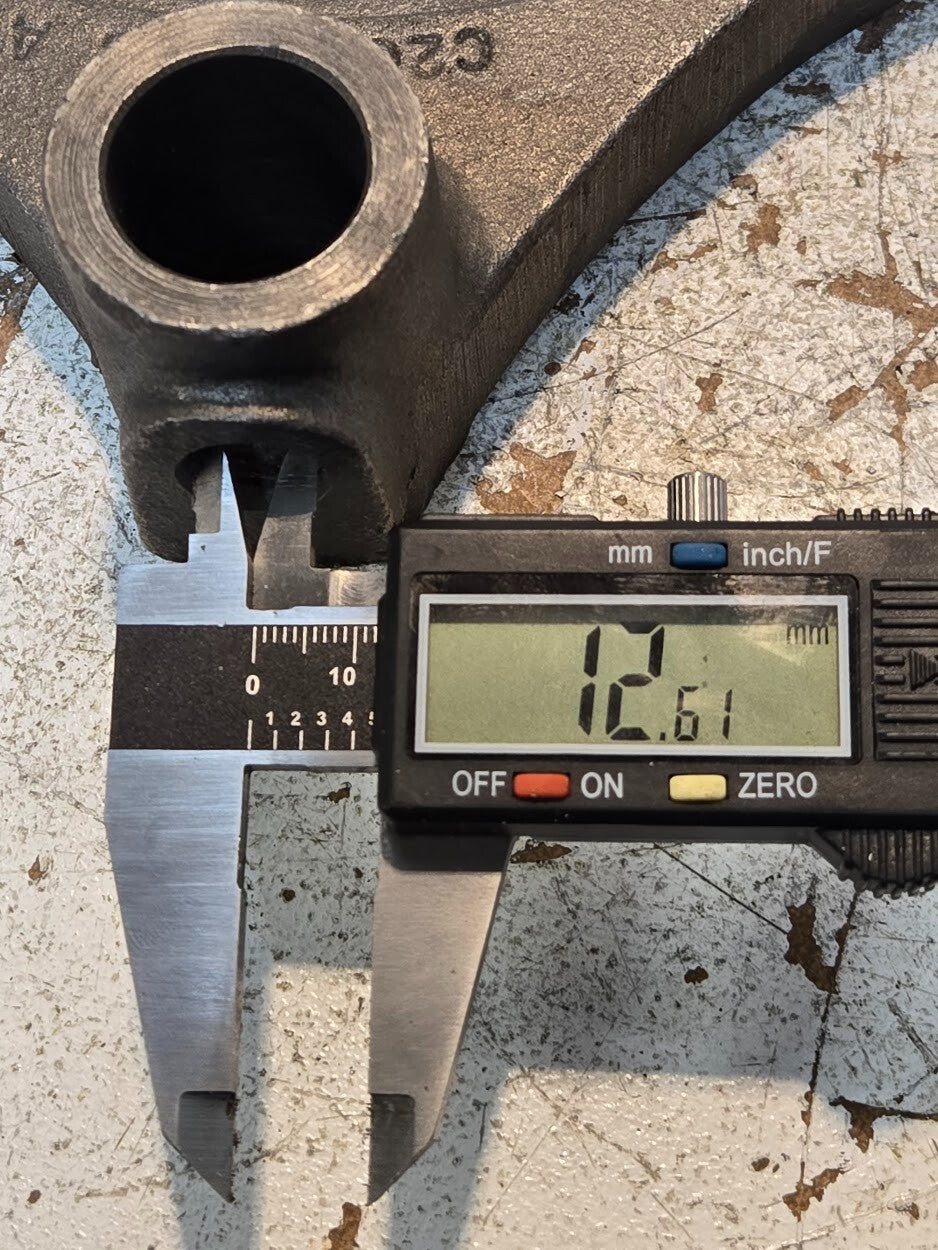 Transmission Shift Fork C205-66-6 A | D6A | 05 384