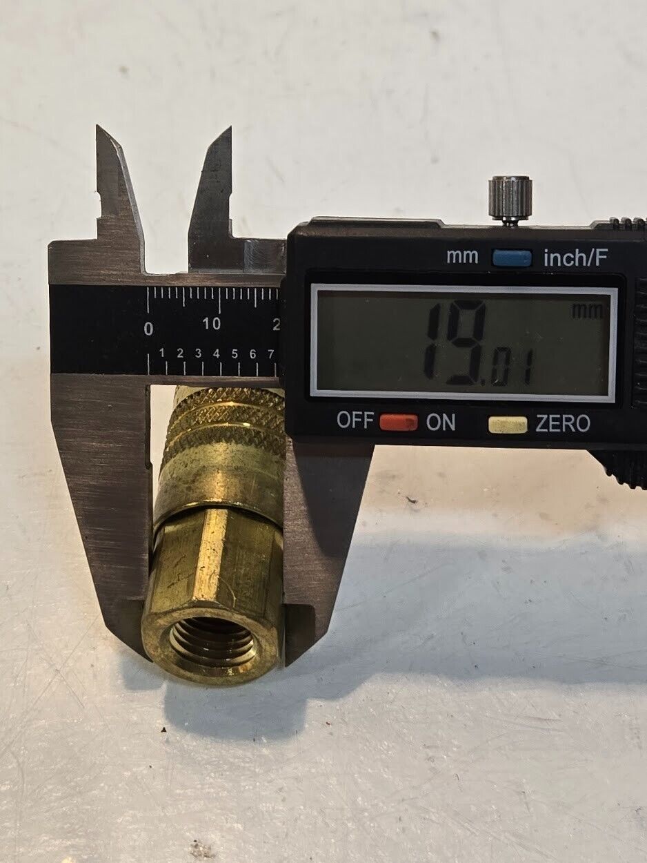 5 Quantity of 1/4" Quick Connect Couplings 1/4" FPT 19mm Hex (5 Quantity)