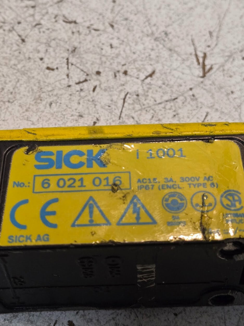 SICK i 1001 6021016 Safety Switch with iE 1000 SK1 Safety Key | 0210 0247