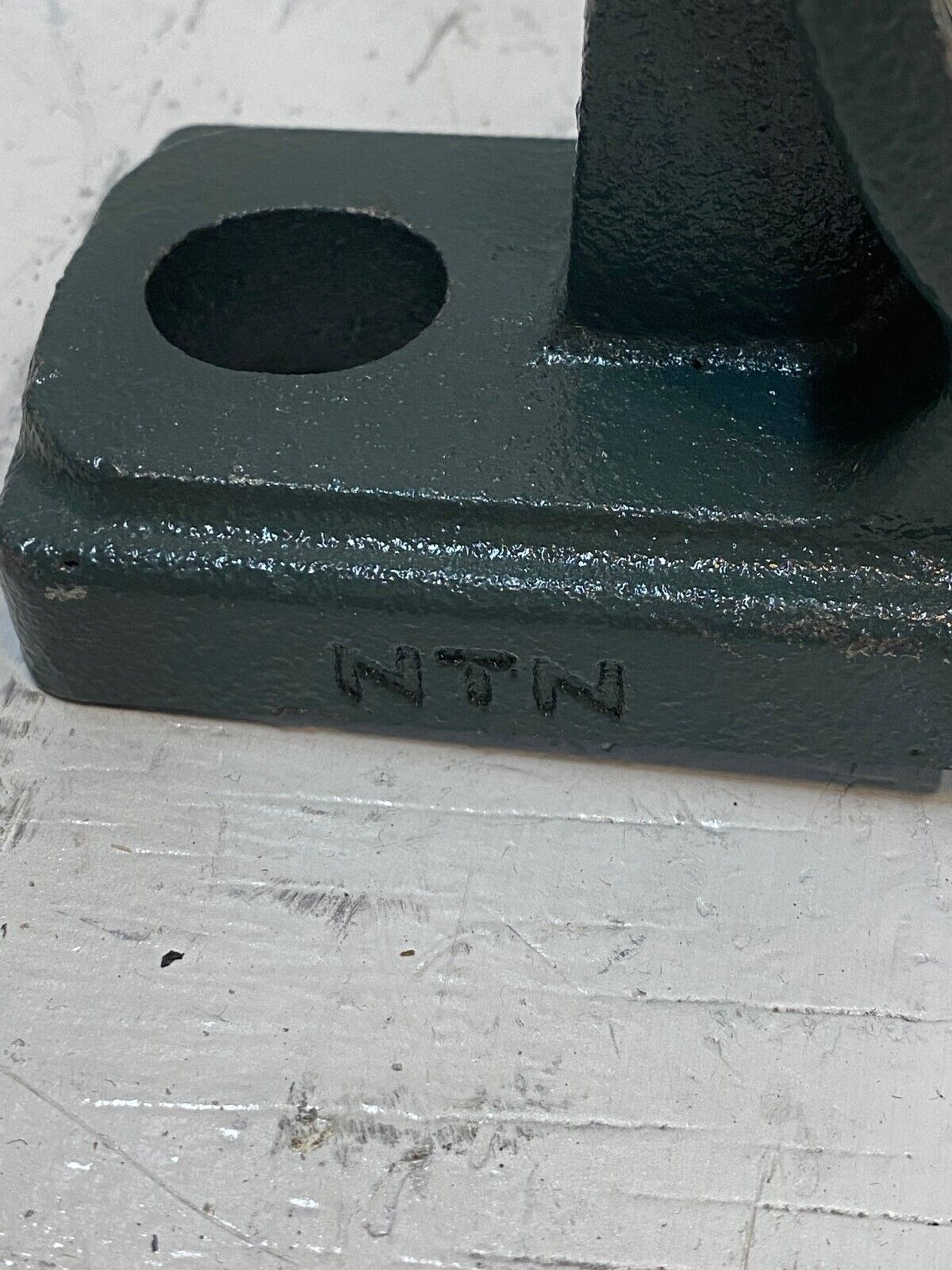 Pillow Block Cast Iron Mounted Bearing PE212 NTN