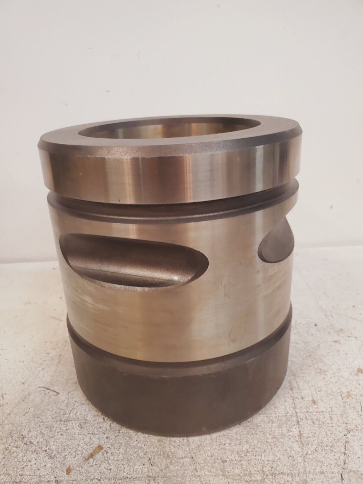 Lower Tool Bushing 102156 | D | Y45316