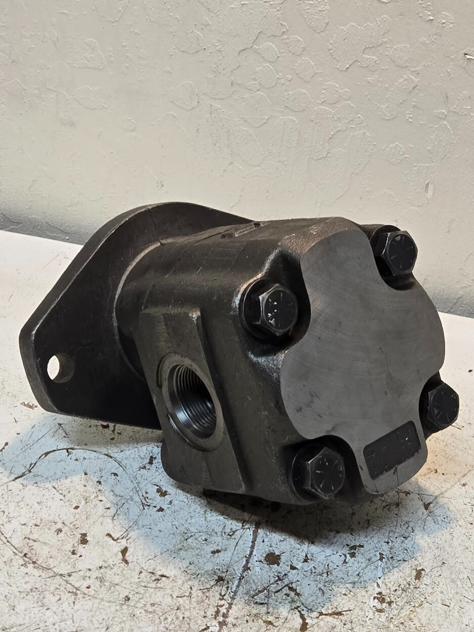 Hydraulic Gear Pump NB-1685-3-S | 181-8386