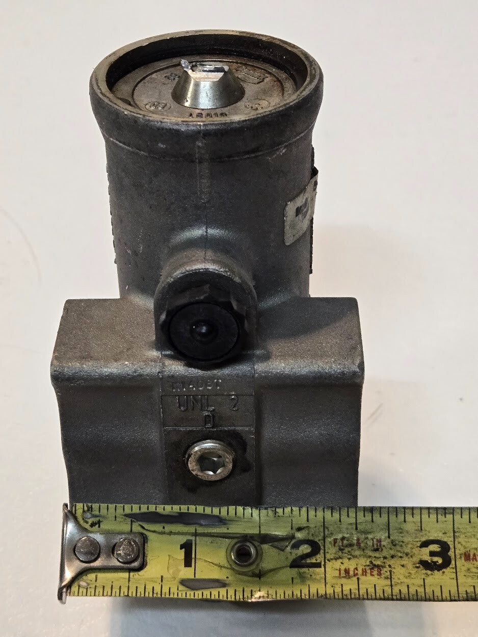 Bendix Air Brake Governor Valve 5010669 D-2A | 105-130 PSI | T-293975-J | 45013