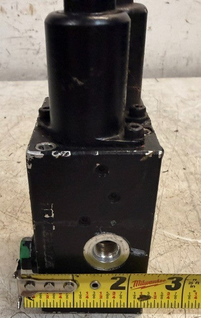 Compact Hydraulic Solenoid Control Valve Block 2F3COR39030 Industrial Unit