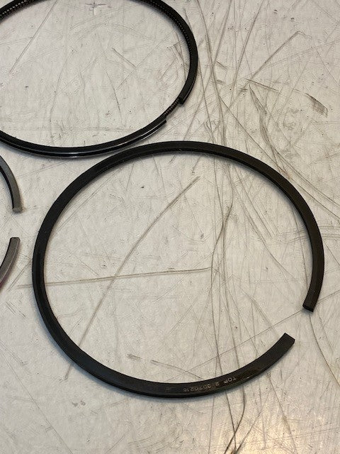 Cummins Piston Ring Set 3804694