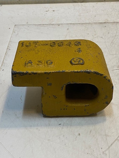 Caterpillar CAT Holder Part 107-3343 | 4-1/2" Long 2-7/8" Wide 2-1/2" Tall