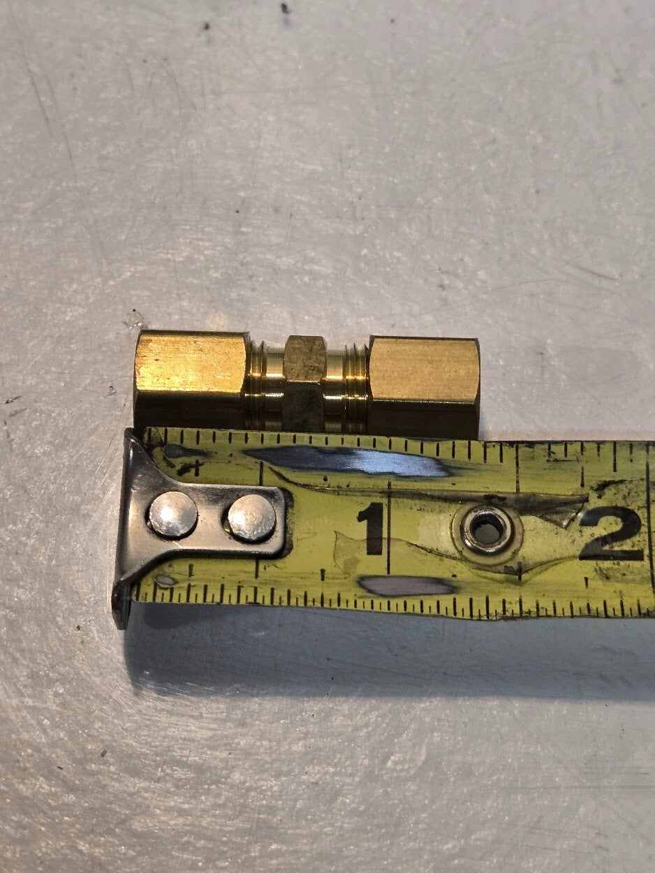 10 Quantity of Anderson Metals Corp Part 62 1/4" Compression Unions (10 Qty)