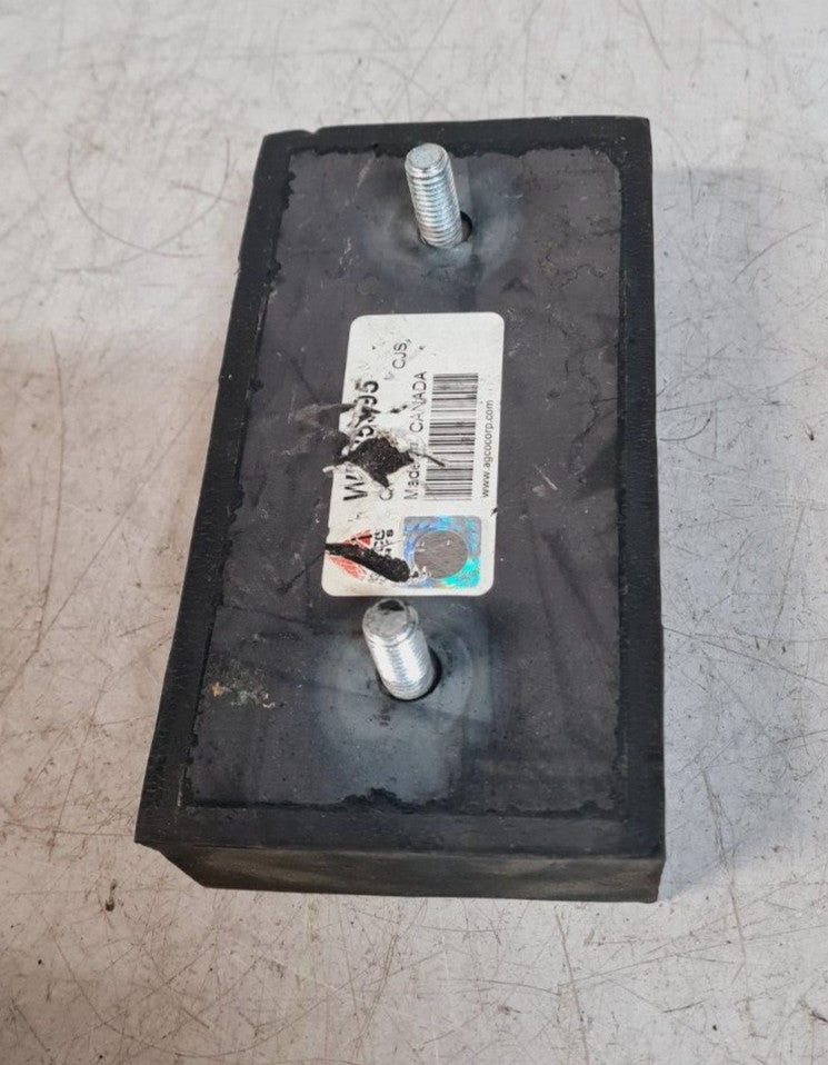 Agco Rest Pad with Studs 6.5"x3.5"x1.5"