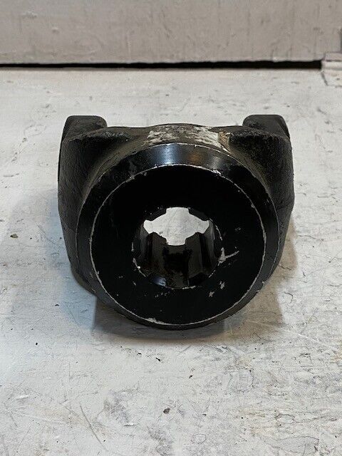 End Yoke 1-3/8" Shaft x 6 Spline Bore 1-1/2" Side Holes