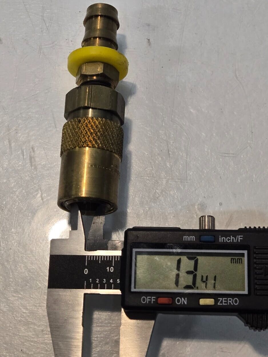 2 Quantity of PPE 300 Series 1/4" Quick Connect Fittings 3/8" Push-Lok (2 Qty)