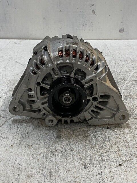 Valeo 37300-39435R Remanufactured Alternator