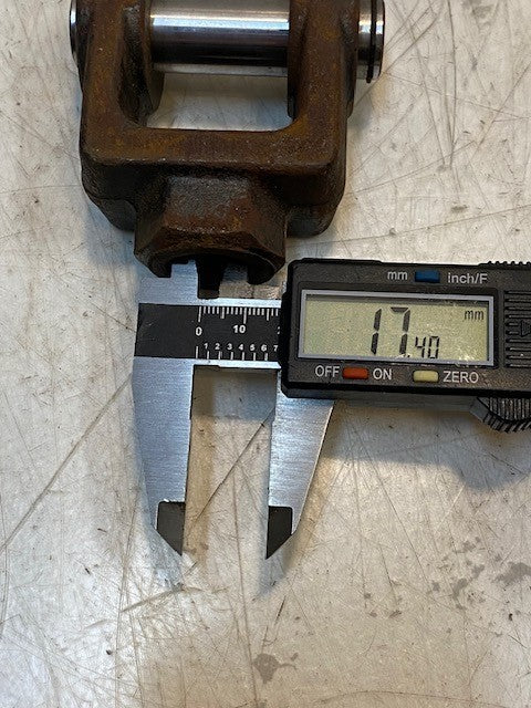 Female Rod Clevis RC-0750 | 3-1/8" Long 2-7/8" Wide 19mm Rod 17mm Bore