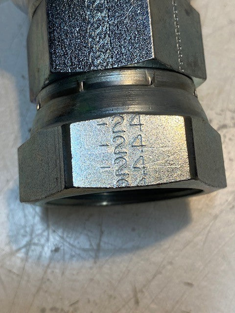 Eaton Weatherhead 43024U-624 Hose End Female Swivel 4-Wire Fitting 1-1/2" JIC