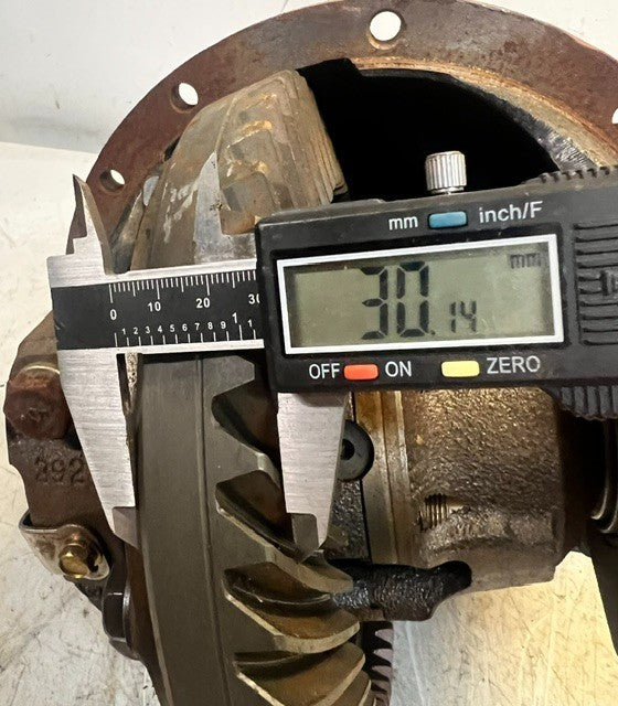 Rear End Differential Third Member CT918B 48 Tooth Carrier Assembly Axle