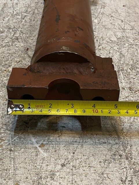 Hydraulic Cylinder 300499 24" Long 5" Wide 46mm Bore