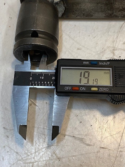 APEX USA-21MM17 & USA-SF-5424 Connected to a 23" Long Handle