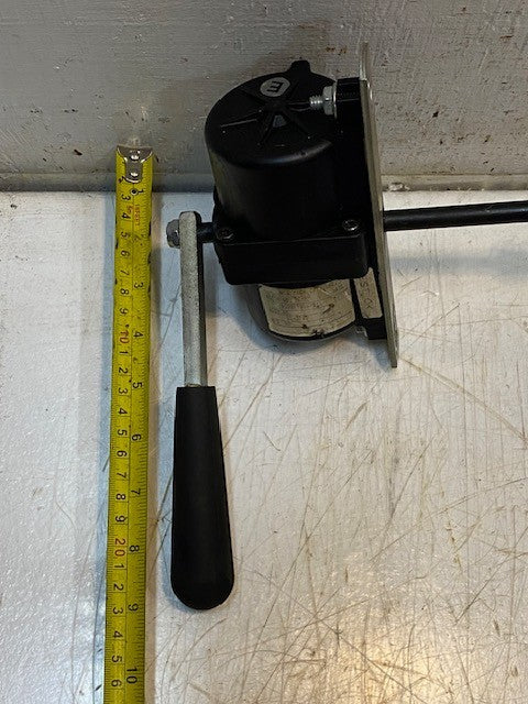 Sprague F-390-L Pneumatic Vacuum Windshield Wiper Motor A10/09006/B11 | GS-3763