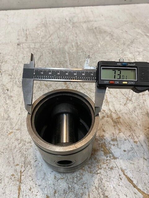 Piston Cylinder 4" Tall 3-1/4" OD 17mm Pin Bore