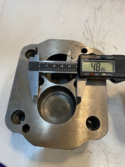 Hydraulic Pump Shaft End Cover 72mm Bore 7" Long 5-3/4" Wide 3-5/8" Tall