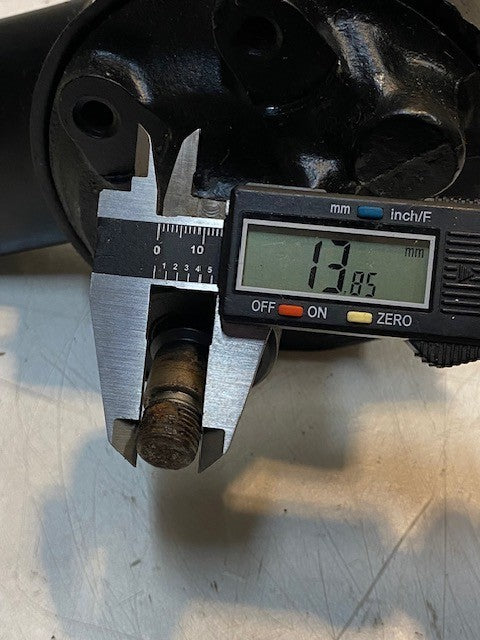 Power Steering Pump 7008 | 64060829090038 | 14mm Thread 8-1/4" Long 5-1/4" Wide