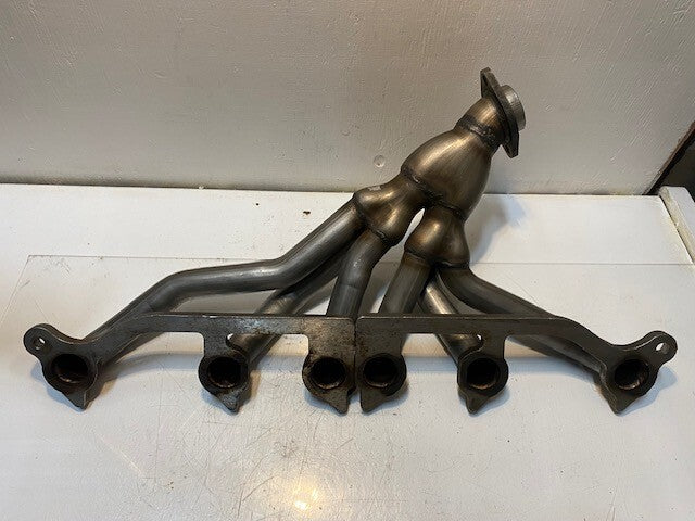 6-Branch Exhaust Header 28" L 15" W 5" H 53mm Main Bore 39mm Center Bore