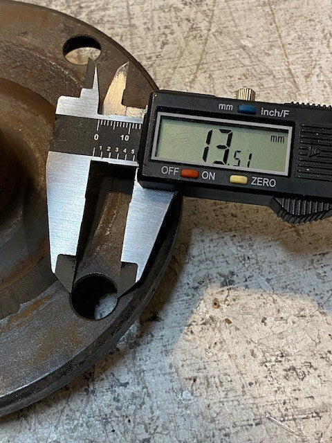 Axle Shaft 8x135mm Bolt Pattern 39-1/2" Long 16-Spline 43mm Shaft Dia. 35560