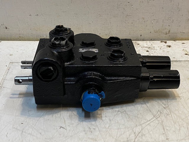 Sauer Danfoss 341D 156B7056 Hydraulic Control Valve