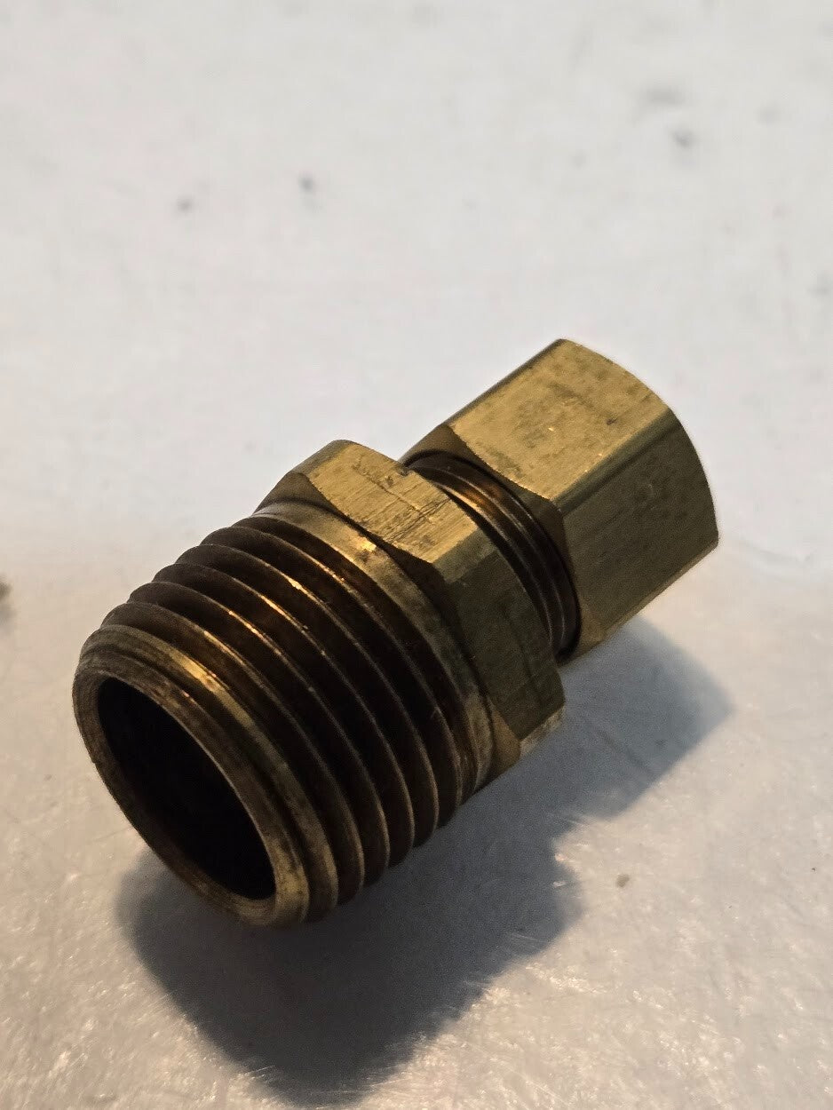 10 Quantity of 3/8" Compression x 1/2" MPT Fittings 00068-0608 (10 Quantity)
