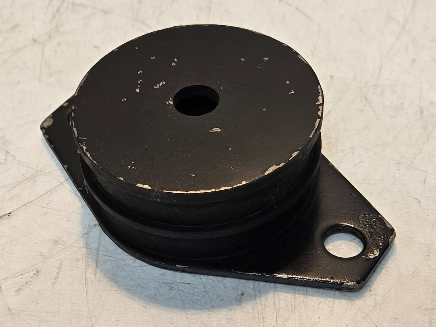 Engine Mount 060735061 for Mohawk | 40-50 | 3.75" Diameter | 6.25" Wide Flange