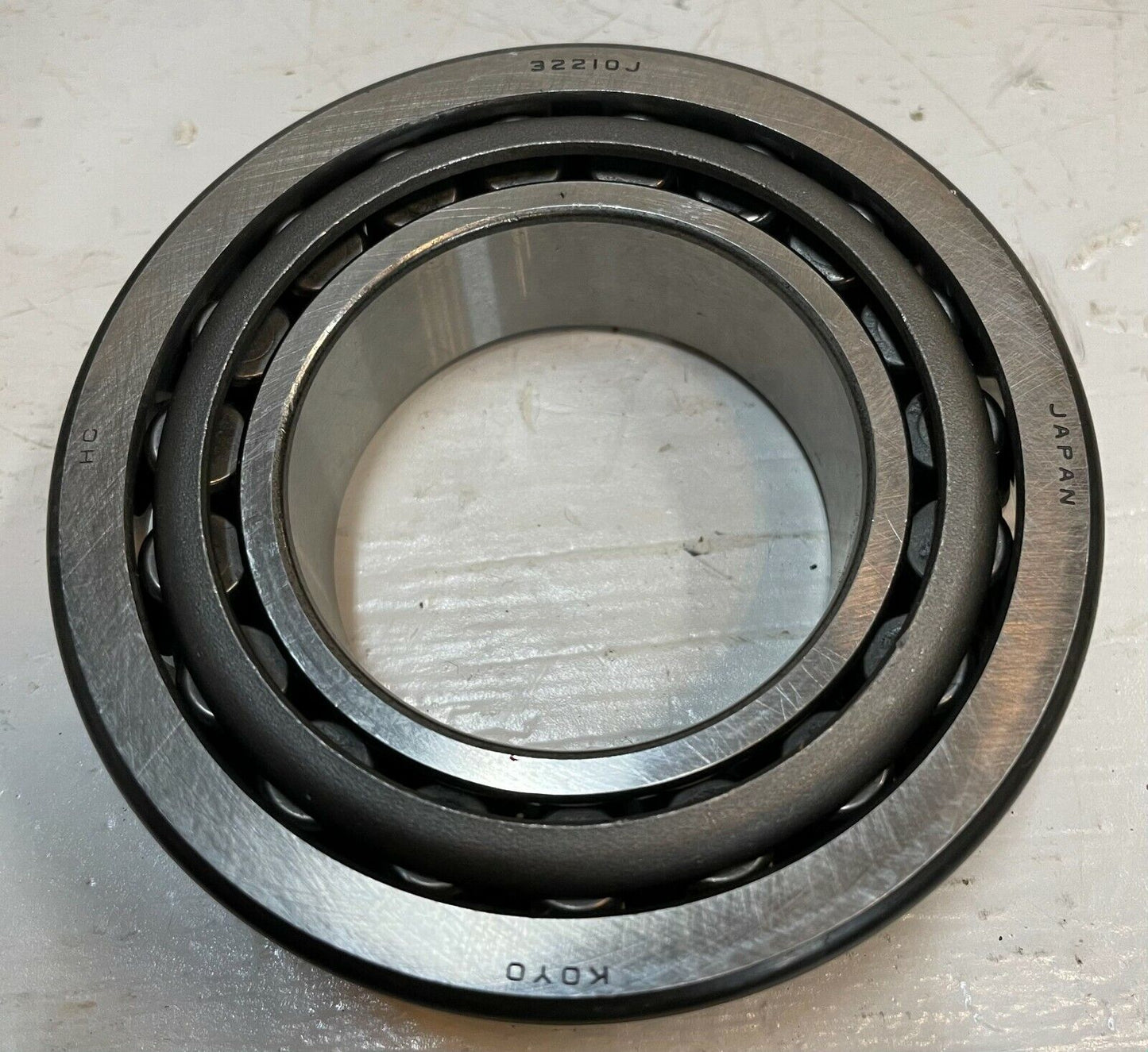 Koyo 32210J 32110J4 Cylindrical Cone and Cup Tapered Roller Bearing Set