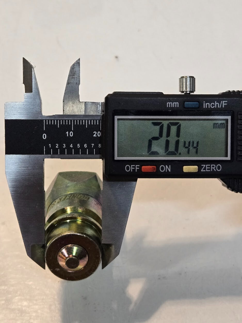 8 Quantity of Pioneer 8010-15P 1/2" Valved Hydraulic Nipples 3/4"-16 ORB (8 Qty)