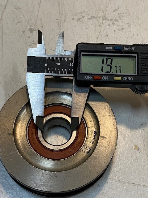 Aaiji Pulley Bearing D 403X 86mm OD 20mm Bore 20mm Thick 6204LU Insert Bearing