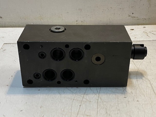 Hydrotechnik Frutigen Hydraulic Valve SDV PE 16 SM-0 P210 | 9" L 3-1/2" W