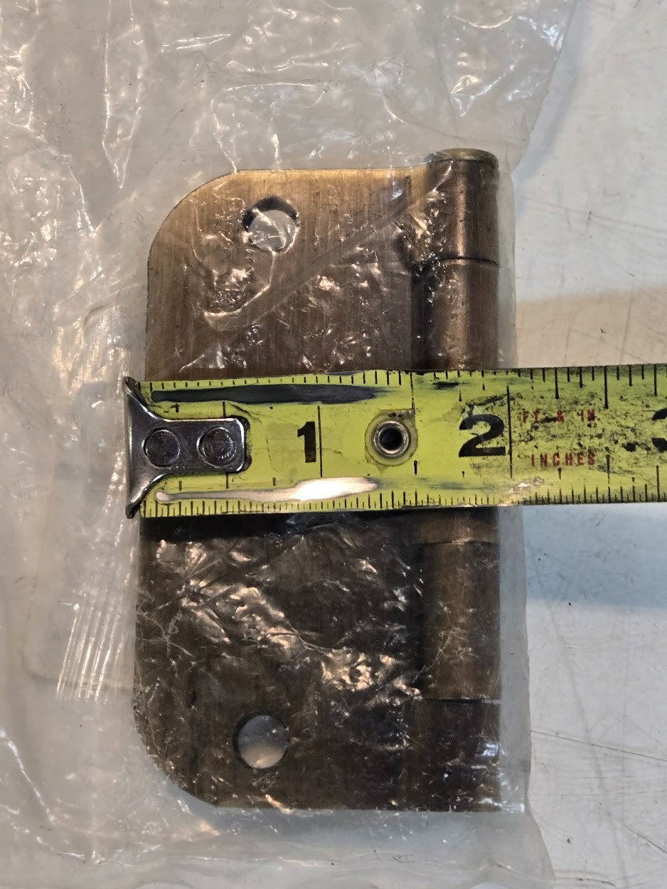 7 Quantity of Gatehouse 022878 3-1/2" Hinges Antique Brass 033923849401 (7 Qty)