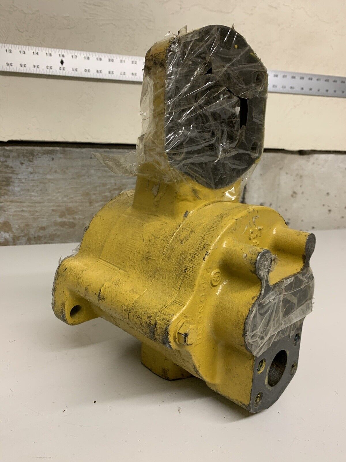 Caterpillar 6P8458 Manifold CAT 3P7688 Body 6P823