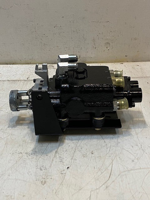 Hydraulic Valve 871400262 | 0705
