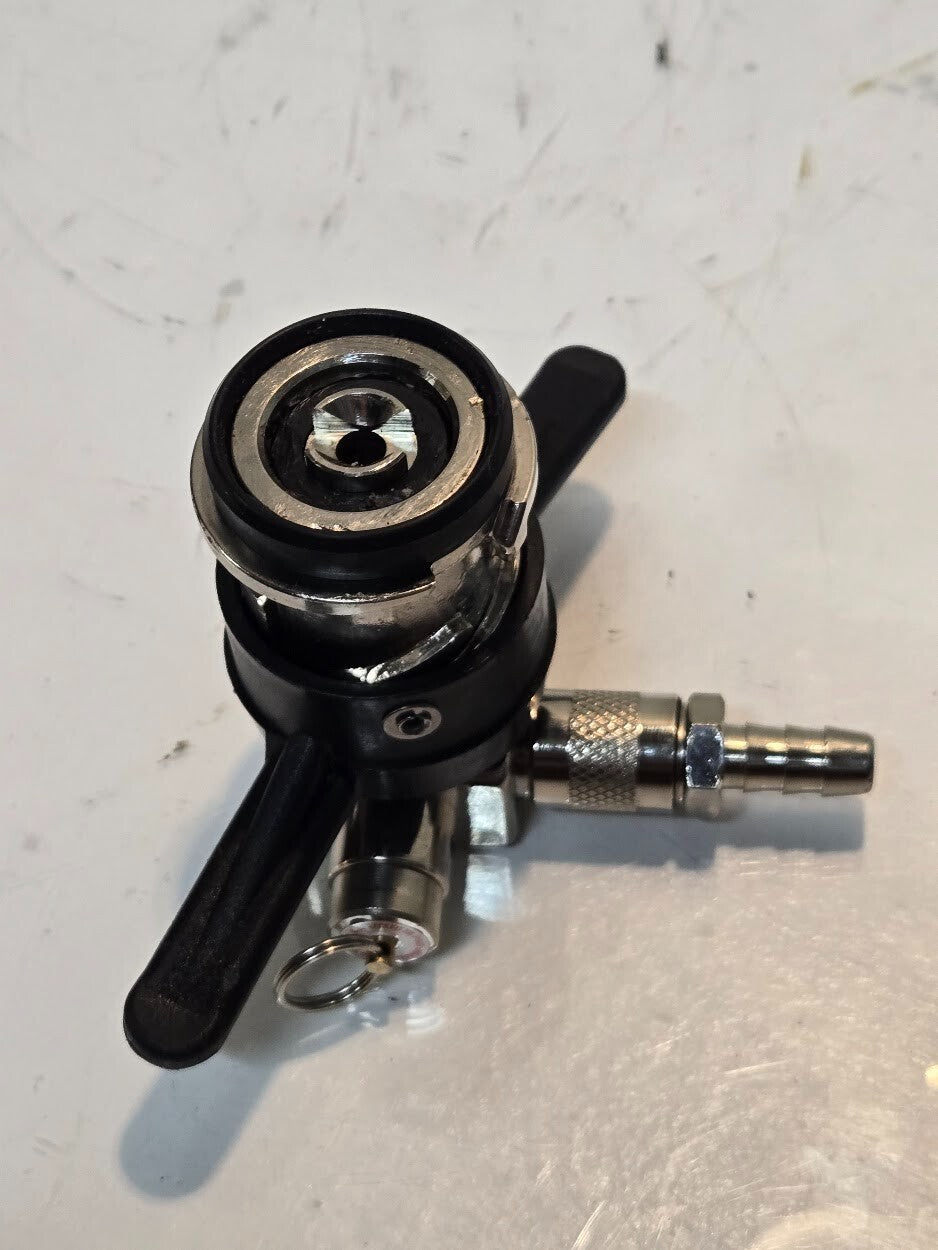 American Sanke D Type Coupler | Low Profile Twist on Type 3/4" Thread Connector