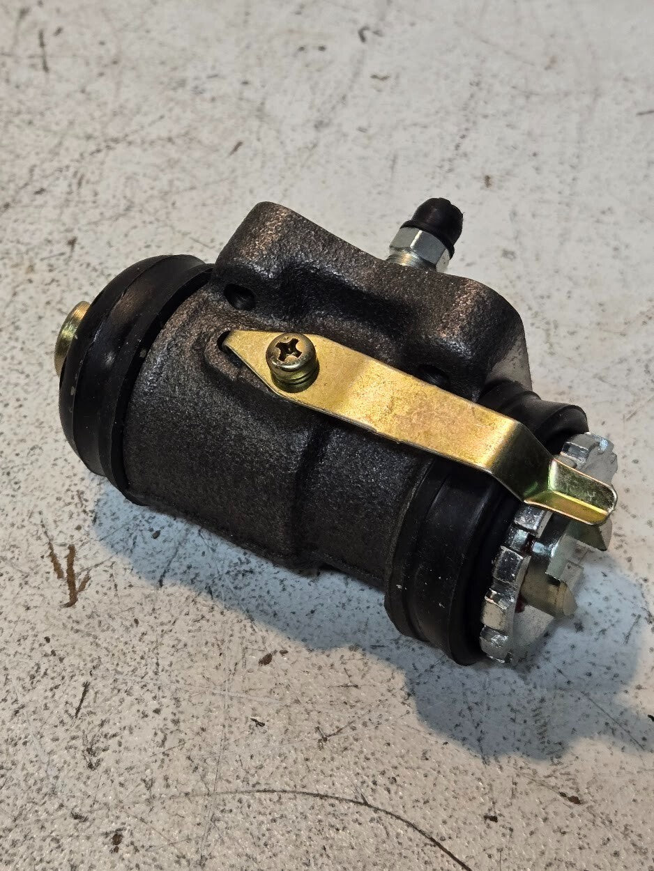 Rear Left Brake Cylinder for Toyota FJ