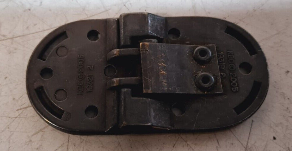 7 Quantity of KBC Hinges 19321 | 19319 (7 Qty)