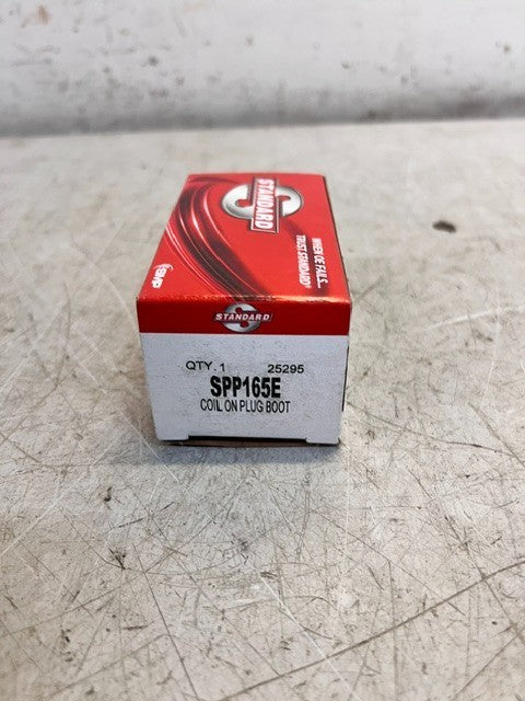 2 Quantity Standard Motor Products Coil-on-Plug Boot SPP165E (2 Quantity)
