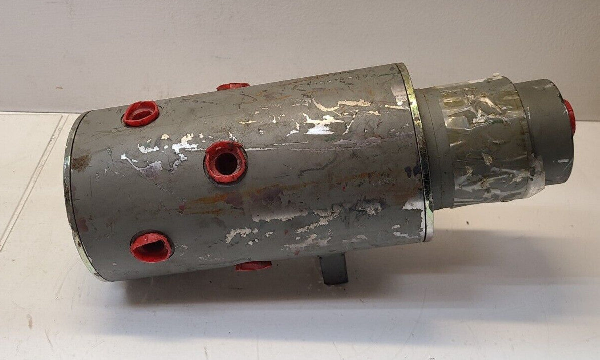 Hydraulic Cylinder 11153C | 02-037-004 | 00128 | 3494
