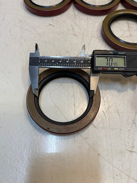 5 Quantity of Auto Xtra Wheel Seals 2081 | 12003 | 70x100x12mm (5 Quantity)