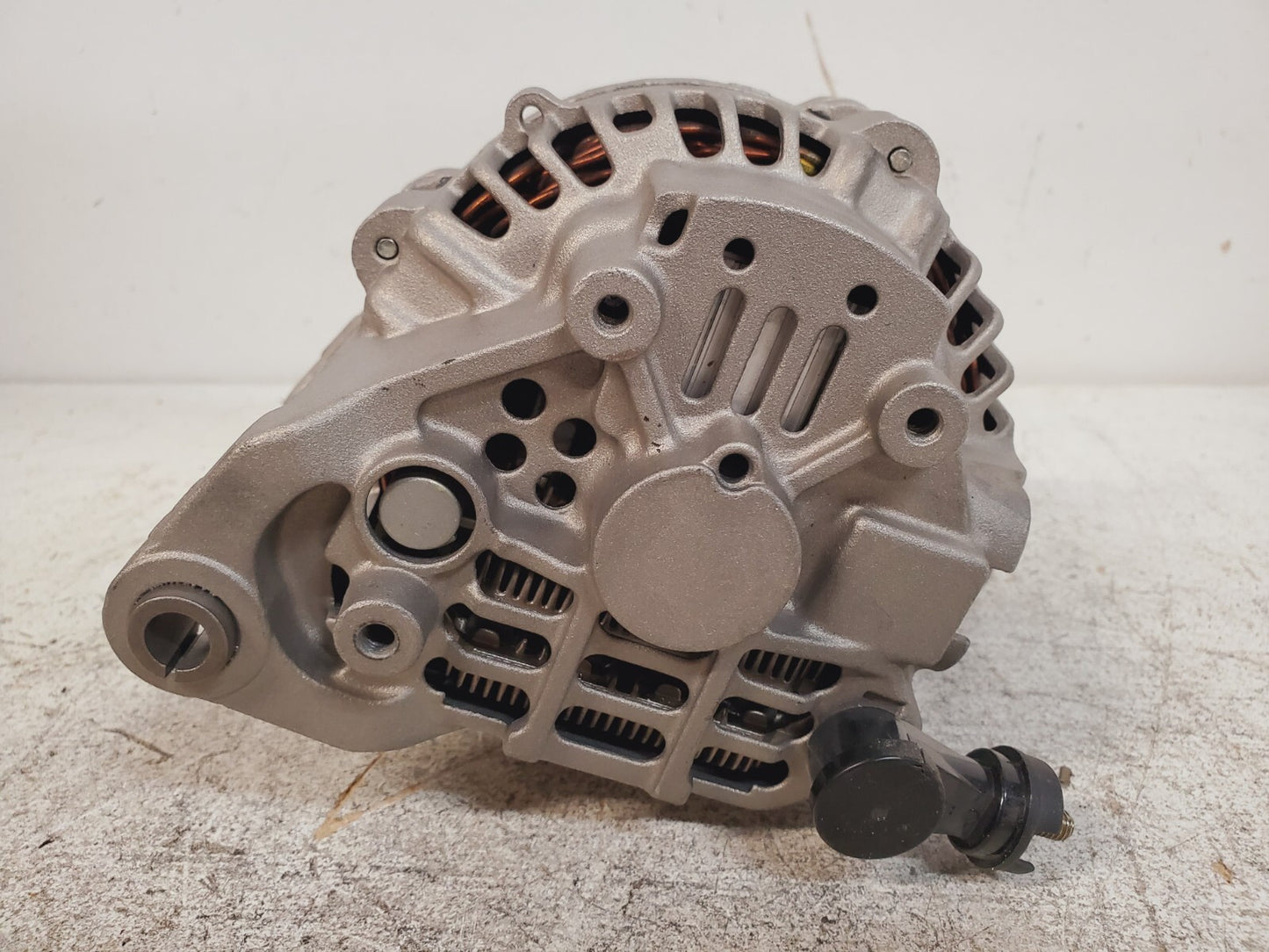 Remanufactured Alternator 14983 | 15672 | 0505062