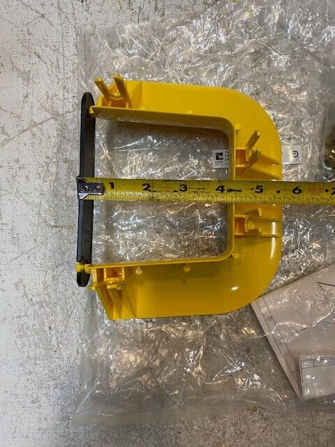 Caterpillar CAT FGS-MTRM-A Optical Fiber Routing Assy Commscope Trumpet Flare