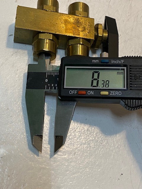 Abco Kantleak Multi-Port Stack Brass Valve Freon 134a, 404a, 410A 1000 PSIG 6996