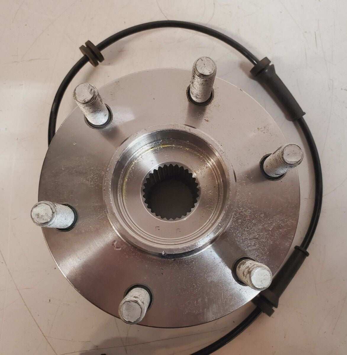 Front Wheel Hub with Bearing 6 Bolt Patern x 5.5" Diameter