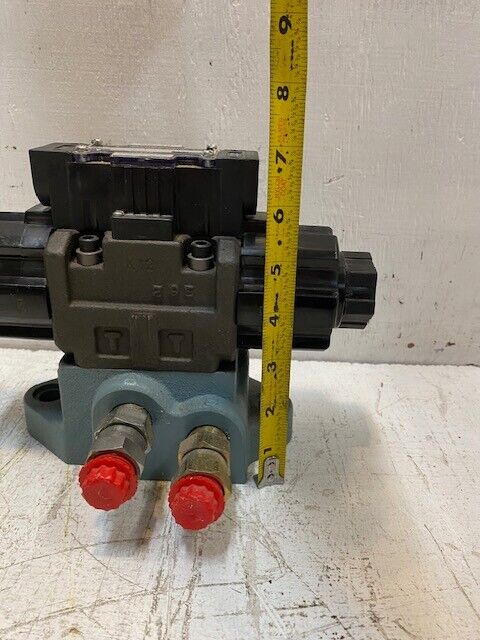 Nachi Hydraulic Solenoid Valve SS-G03-C6-R-C115-E21 w/ Subplate MSA-03X-T-E10