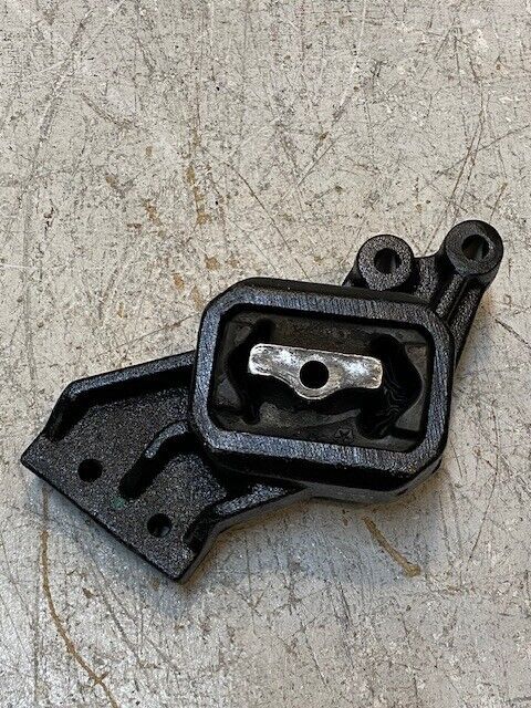 Engine Motor Mount Insulator for Dodge Ram 1500 | 1438A | 692A8 | 692AB