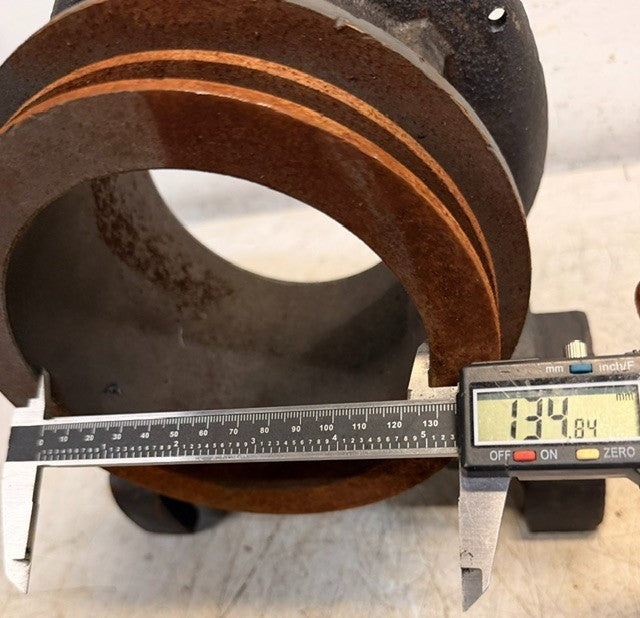 Heavy-Duty Cast Iron Mechanical Trunnion Housing Bore Automotive Unit